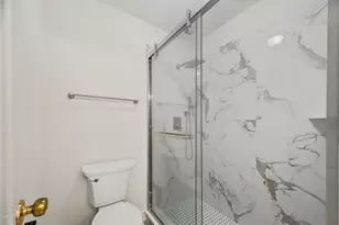 5807 Bayberry Way, Sugar Land, TX 77479 - Photo 45
