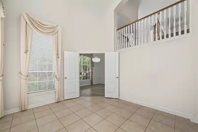 5807 Bayberry Way, Sugar Land, TX 77479 - Photo 9