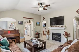 3924 Tranquil Path Dr, College Station, TX 77845 - Photo 5