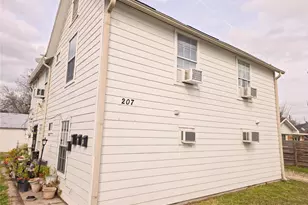 207 Moody St, Houston, TX 77009 - Photo 1