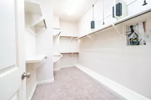 1027 St Charles St, Houston, TX 77003 - Photo 17