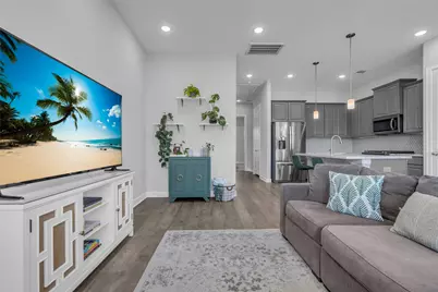 5118 Pine Reach Drive, Houston, TX 77018 - Photo 7