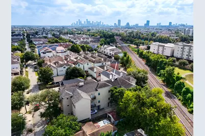 5841 Darling Street #C, Houston, TX 77007 - Photo 45