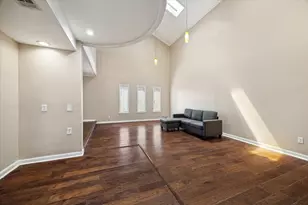 3302 Chris Dr, Houston, TX 77063 - Photo 5