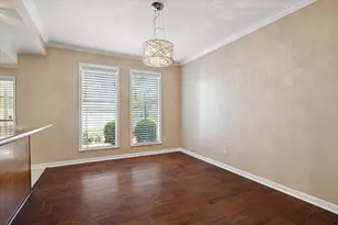 3302 Chris Dr, Houston, TX 77063 - Photo 9