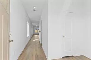 1013 River Coral, Alvin, TX 77511 - Photo 3