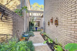 1315 Chardonnay Dr, Houston, TX 77077 - Photo 3