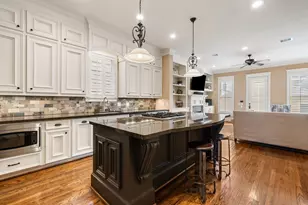 316 Aurora St, Houston, TX 77008 - Photo 7