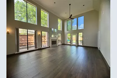 8006 Oakwood Bend Drive, Houston, TX 77040 - Photo 5