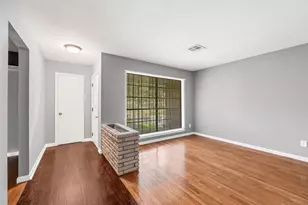 8710 Bertwood St, Houston, TX 77016 - Photo 3