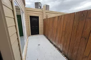 967 Memorial Village Dr, Houston, TX 77024 - Photo 3