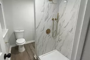 6003 Westover St, Houston, TX 77033 - Photo 17