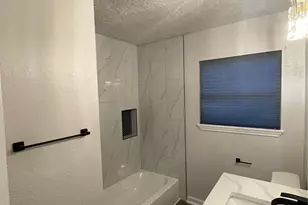 6003 Westover St, Houston, TX 77033 - Photo 11