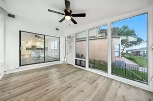 1046 Lake View Dr, Montgomery, TX 77356 - Photo 11