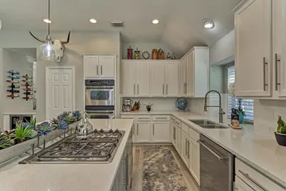 33203 E Border Oak Court, Magnolia, TX 77354 - Photo 23