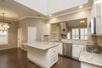 178 Brooksedge Court, The Woodlands, TX 77382 - Photo 11