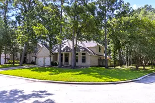 178 Brooksedge Ct, The Woodlands, TX 77382 - Photo 3