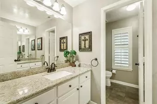 178 Brooksedge Ct, The Woodlands, TX 77382 - Photo 17