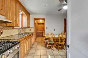 1212 Layton St, Baytown, TX 77520 - Photo 15