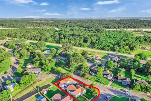 1212 Layton St, Baytown, TX 77520 - Photo 43