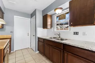 23202 Summergate Dr, Spring, TX 77373 - Photo 9