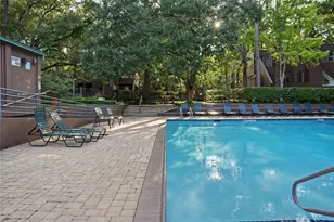 102 Litchfield Ln, Houston, TX 77024 - Photo 13