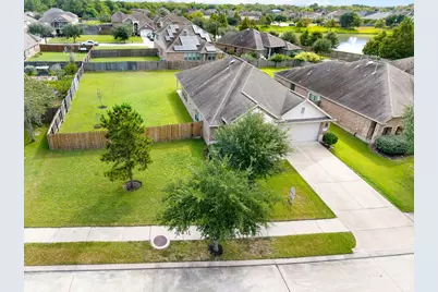 5215 Green Heath Lane, Rosharon, TX 77583 - Photo 35