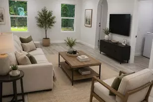 216 Burress St, Houston, TX 77022 - Photo 9