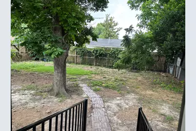 216 Burress Street, Houston, TX 77022 - Photo 11