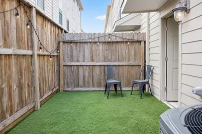 2904 Chenevert Street #J, Houston, TX 77004 - Photo 23