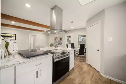 9019 Grape Street, Houston, TX 77036 - Photo 9