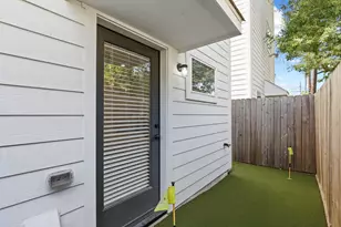 4528 Curtin Park Ct, Houston, TX 77018 - Photo 37