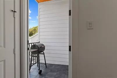 4528 Curtin Park Court, Houston, TX 77018 - Photo 19