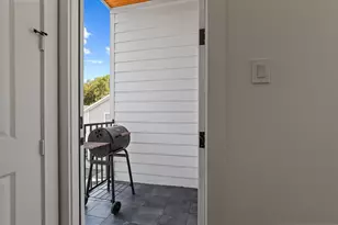 4528 Curtin Park Ct, Houston, TX 77018 - Photo 19