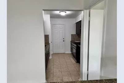 10415 Sageburrow Drive, Houston, TX 77089 - Photo 9