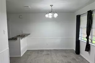 10415 Sageburrow Dr, Houston, TX 77089 - Photo 5
