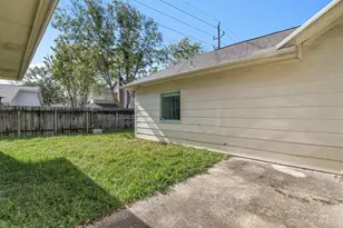 4211 Torrey Creek Ln, Houston, TX 77014 - Photo 35