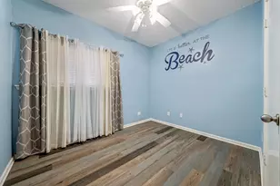 7095 N Holiday Dr, Galveston, TX 77550 - Photo 15