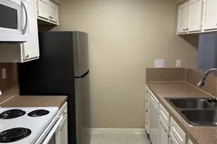 10161 Oakberry St, Houston, TX 77042 - Photo 5