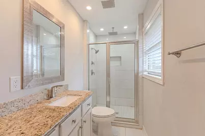 5637 Wood Creek Way, Houston, TX 77017 - Photo 19