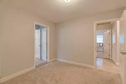 5637 Wood Creek Way, Houston, TX 77017 - Photo 9