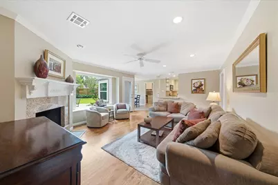 8307 Creekstone Circle, Houston, TX 77055 - Photo 5