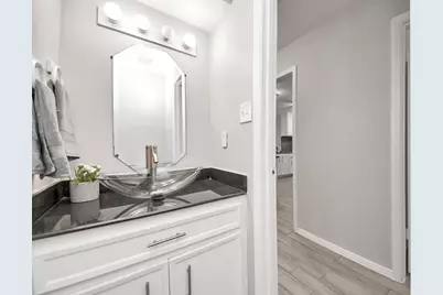8114 Misty Ridge Lane, Houston, TX 77071 - Photo 11