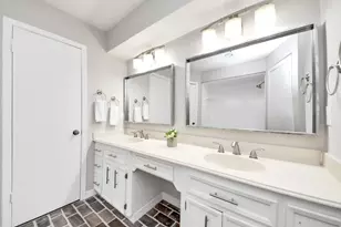 8114 Misty Ridge Ln, Houston, TX 77071 - Photo 19