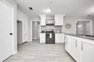 8114 Misty Ridge Ln, Houston, TX 77071 - Photo 15