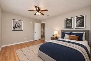 8114 Misty Ridge Ln, Houston, TX 77071 - Photo 25