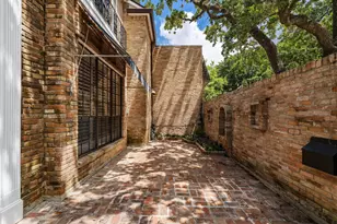 4876 Post Oak Timber Dr, Houston, TX 77056 - Photo 5