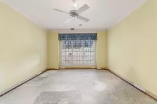 4876 Post Oak Timber Dr, Houston, TX 77056 - Photo 23