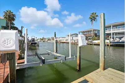 228 Starboard Avenue, Rockport, TX 78382 - Photo 5