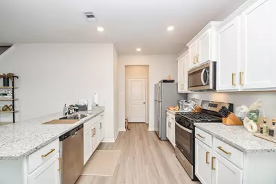 11404 Bright Sun Drive, Houston, TX 77048 - Photo 11